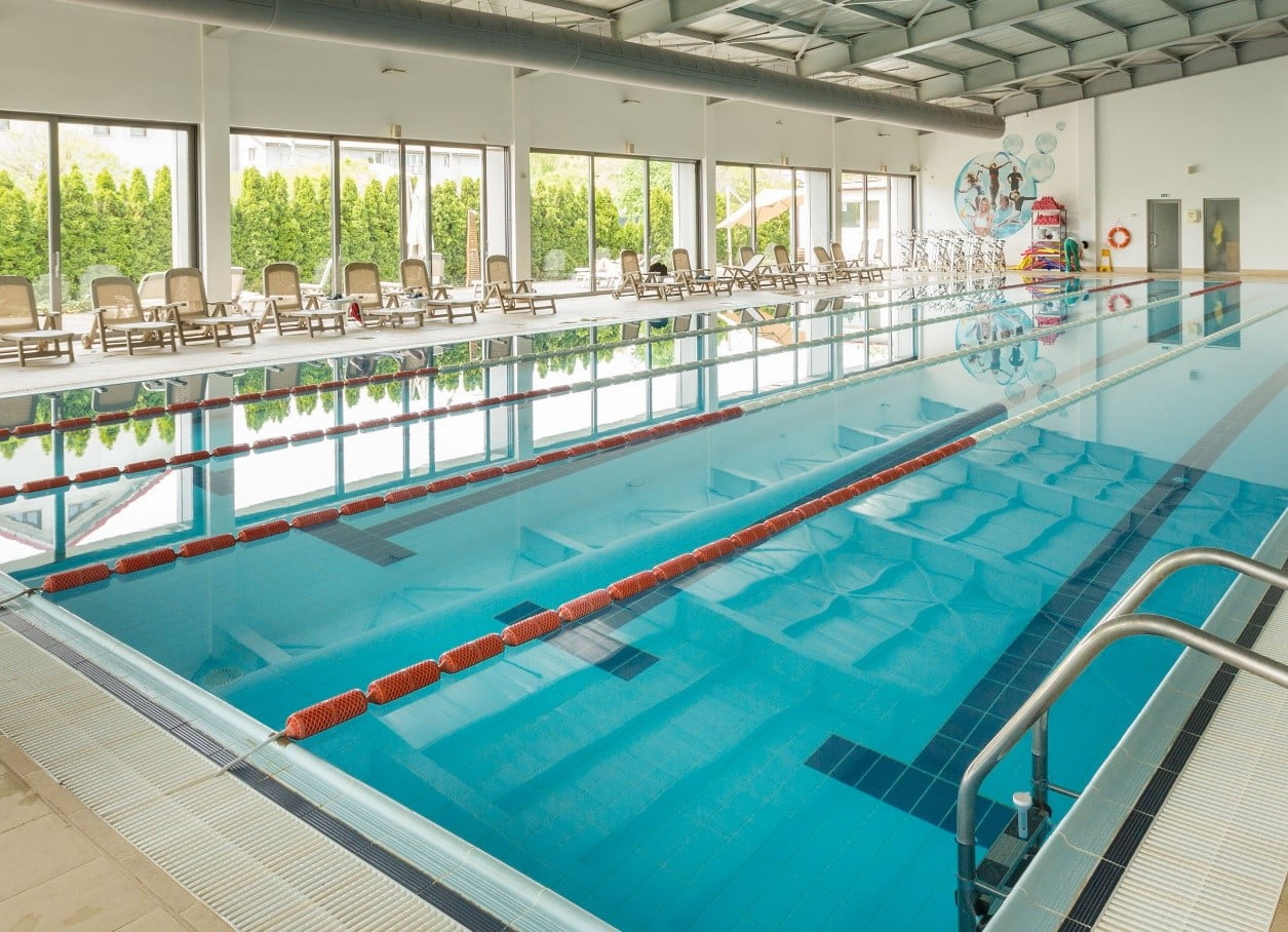 block Brandy Median World Class pregătește redeschiderea piscinelor interioare • World Class  România